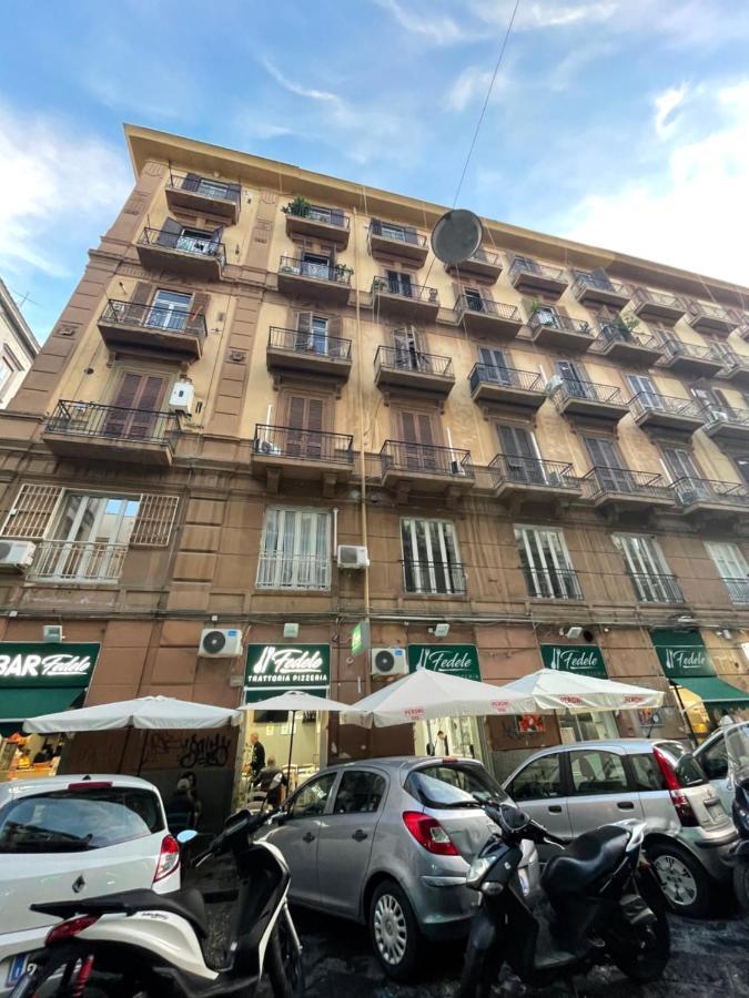 Appartamento La Casa Sulla Nuvola Duomo Centro Storico Di Napoli Esterno foto