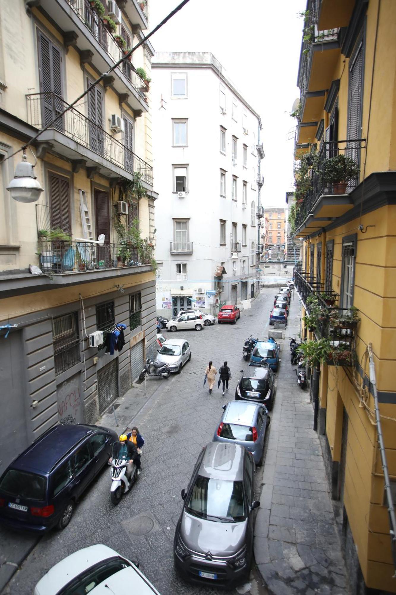 Appartamento La Casa Sulla Nuvola Duomo Centro Storico Di Napoli Esterno foto